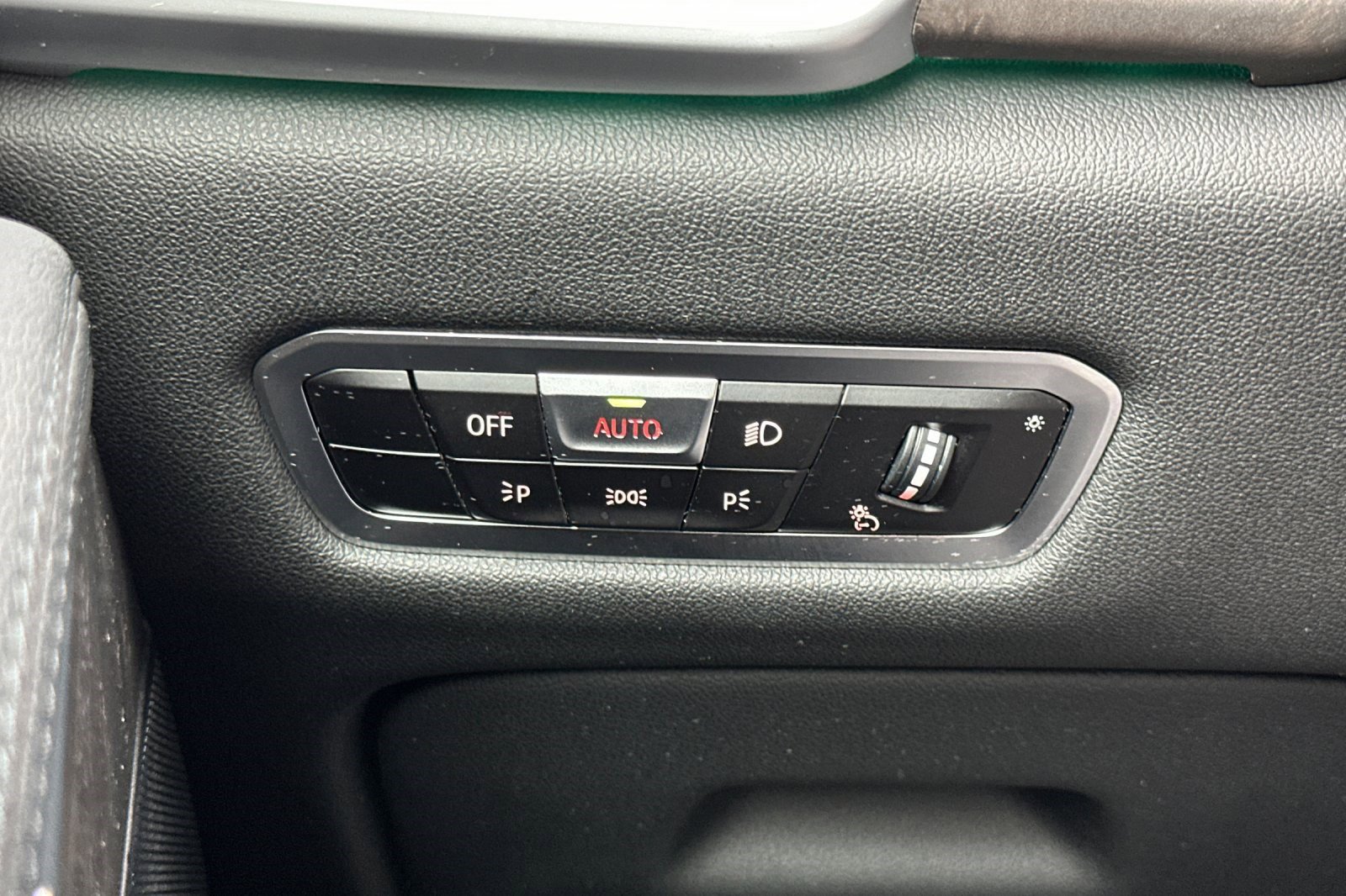 Certified 2022 BMW X5 xDrive45e w/ Climate Comfort Package image 37