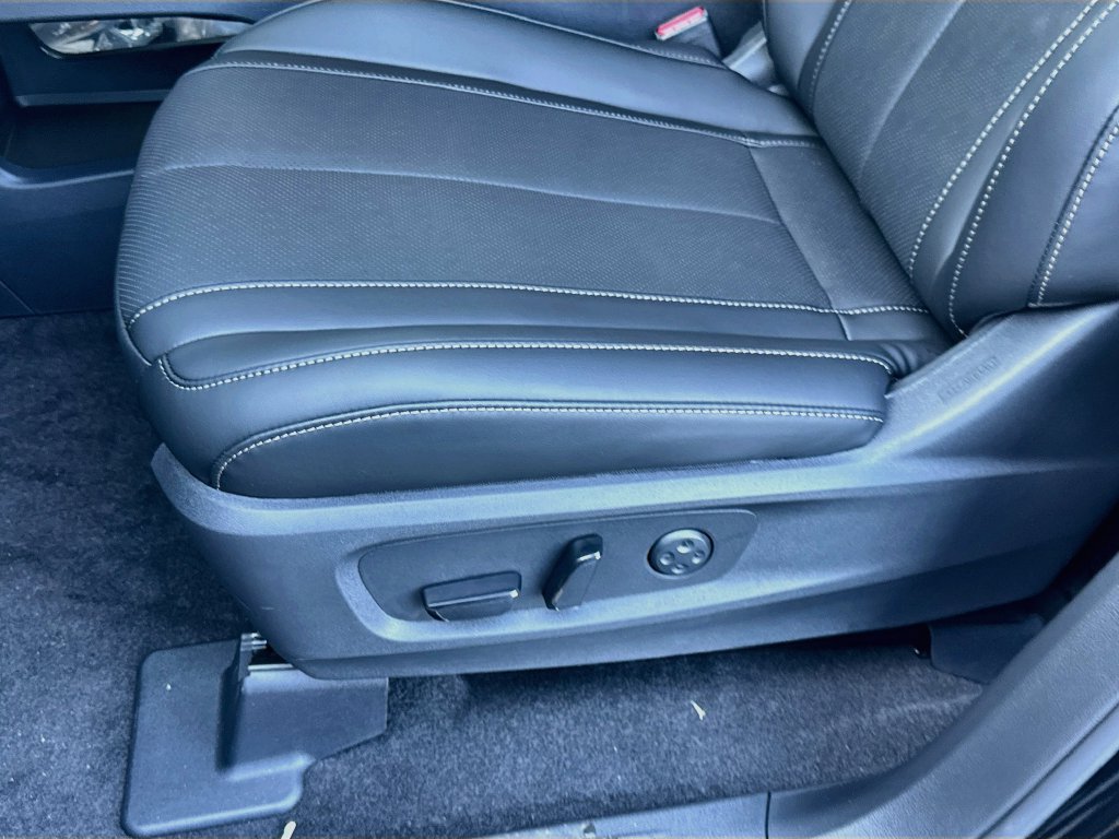 Used 2027 INFINITI QX60 Luxe w/ Cargo Package FWD image 21