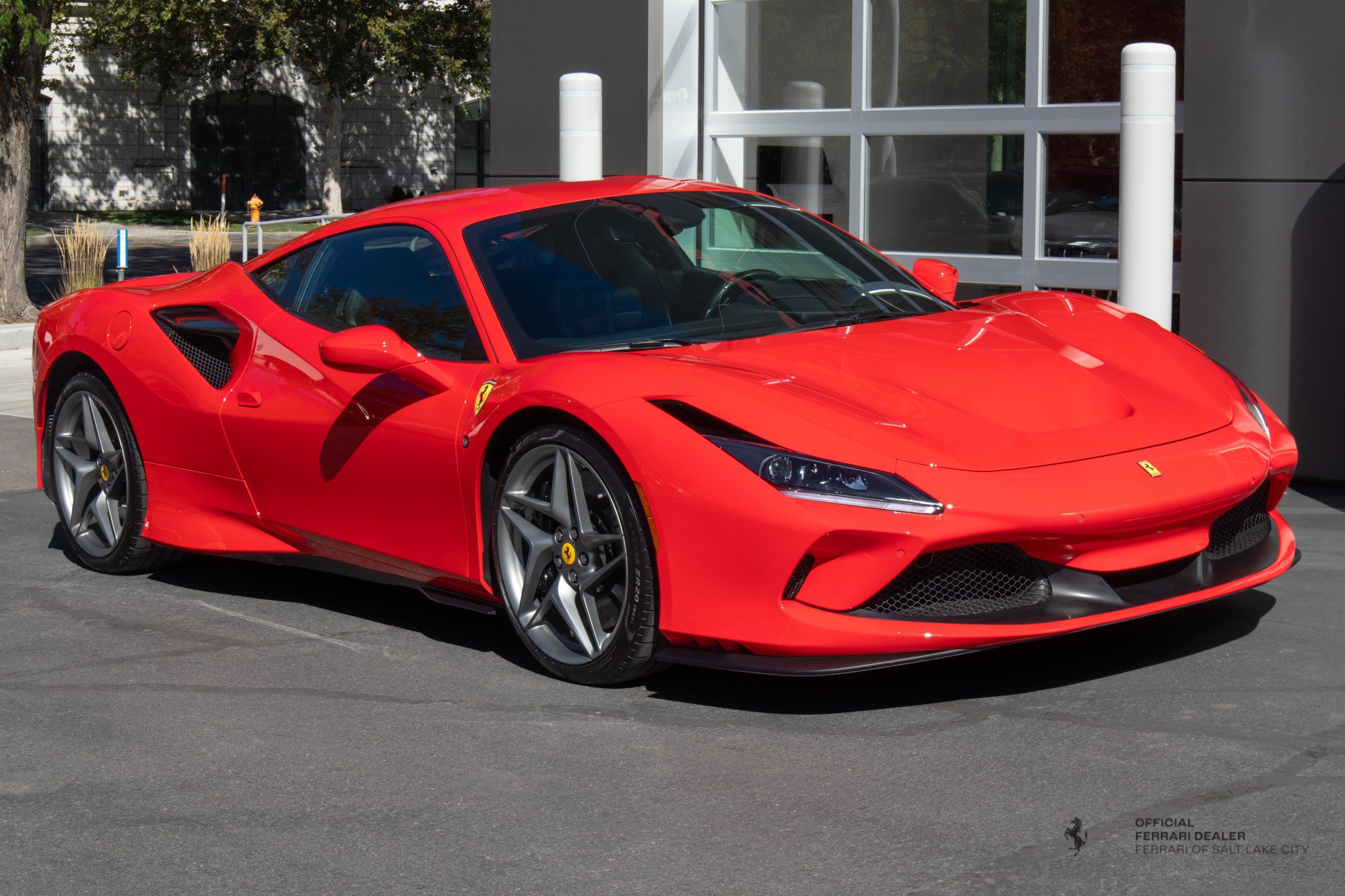 Used 2020 Ferrari F8 Tributo RWD image 9