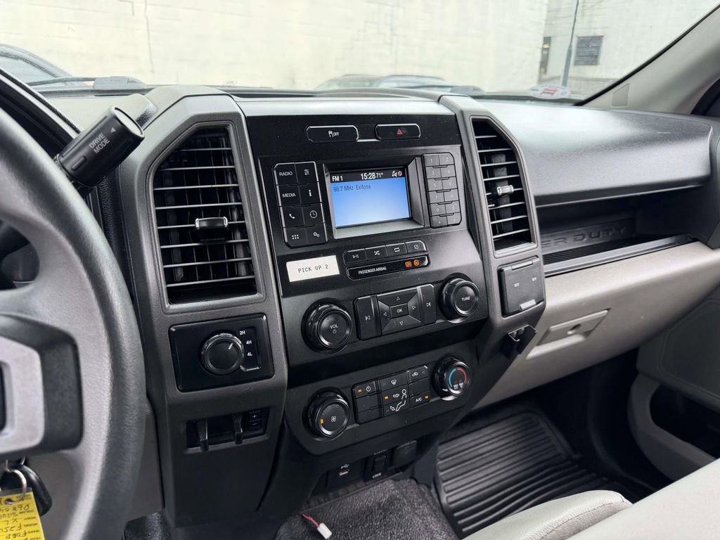 Used 2022 Ford F250 XL AWD/4WD image 23
