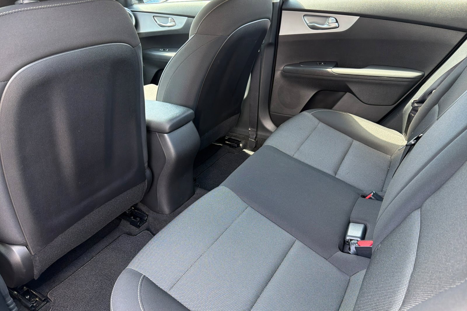 Used 2023 Kia Forte LXS image 10