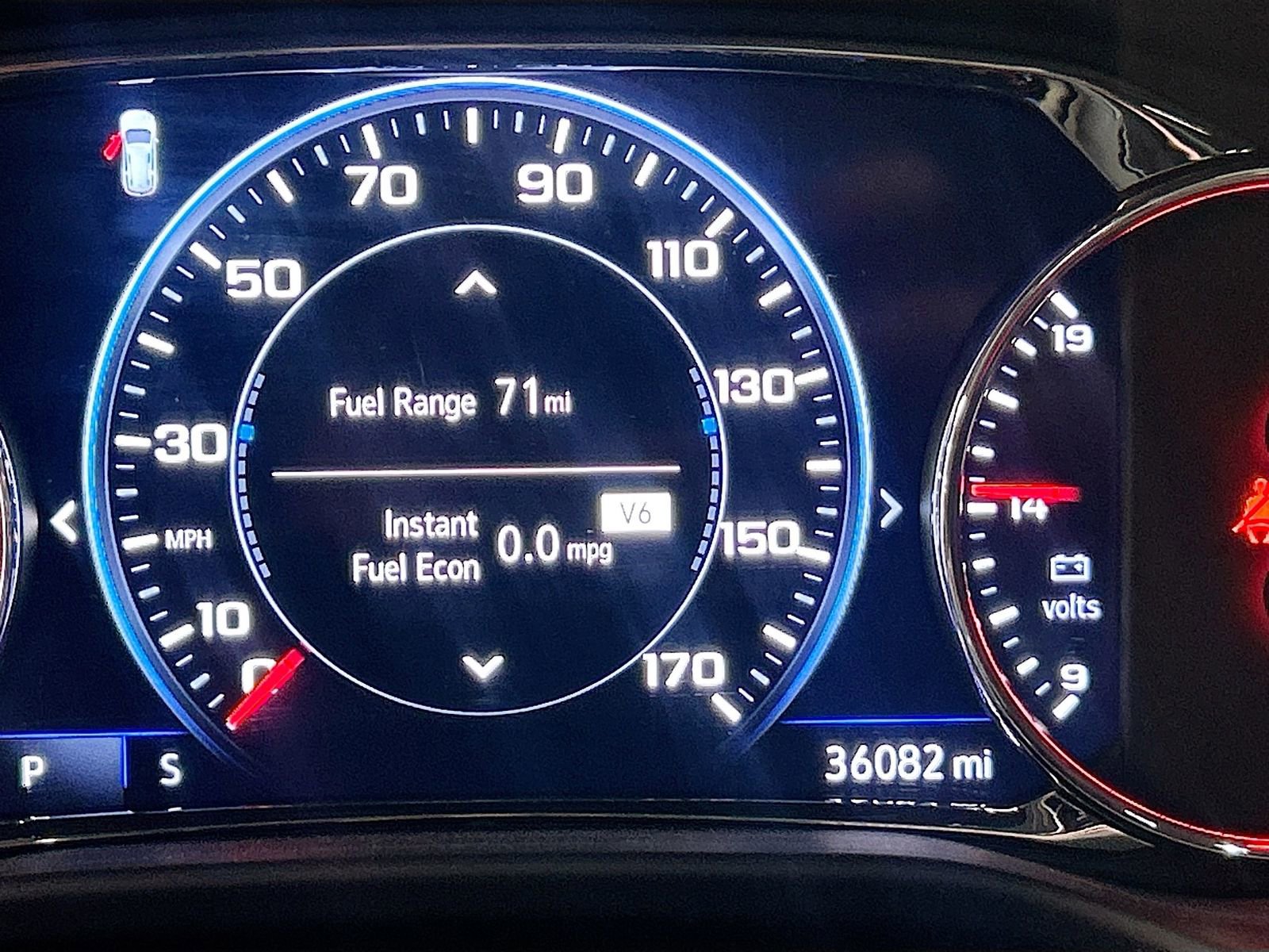 Used 2021 GMC Acadia AT4 w/ Technology Package image 12