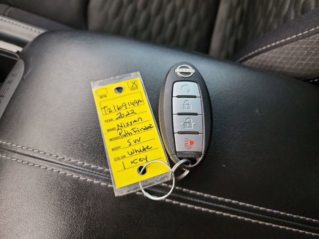 Used 2022 Nissan Pathfinder SV FWD image 44
