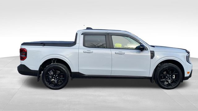 Used 2025 Ford Maverick Lariat w/ Black Appearance Package image 10