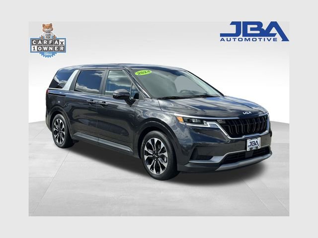 Used 2024 Kia Carnival EX image 1