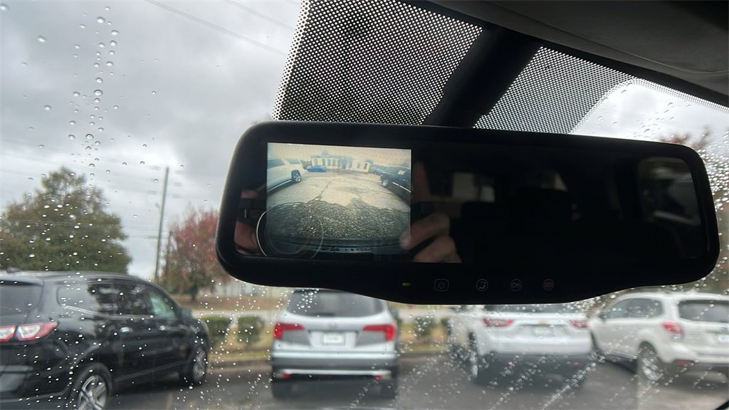 Used 2014 Chevrolet Suburban LS image 30