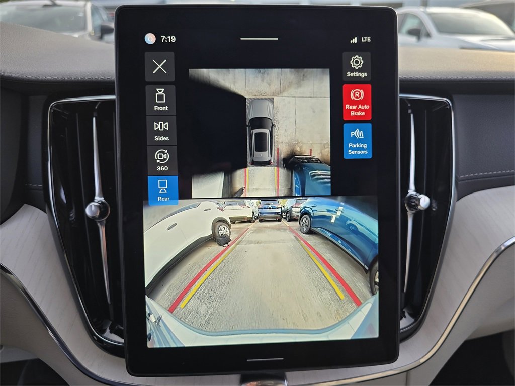 New 2026 Volvo XC60 B5 Ultra w/ Protection Package Premier image 16