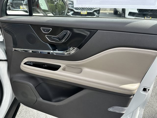 Certified 2024 Lincoln Corsair AWD w/ Equipment Group 101A image 37