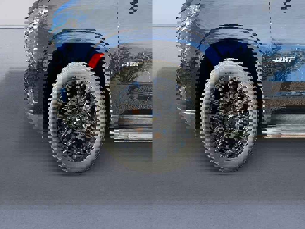 Used 2022 Chevrolet Tahoe LT w/ Luxury Package image 14