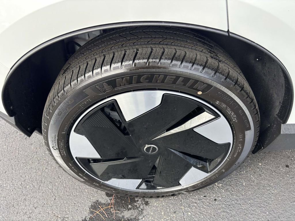 New 2026 Volvo EX30 Plus image 10