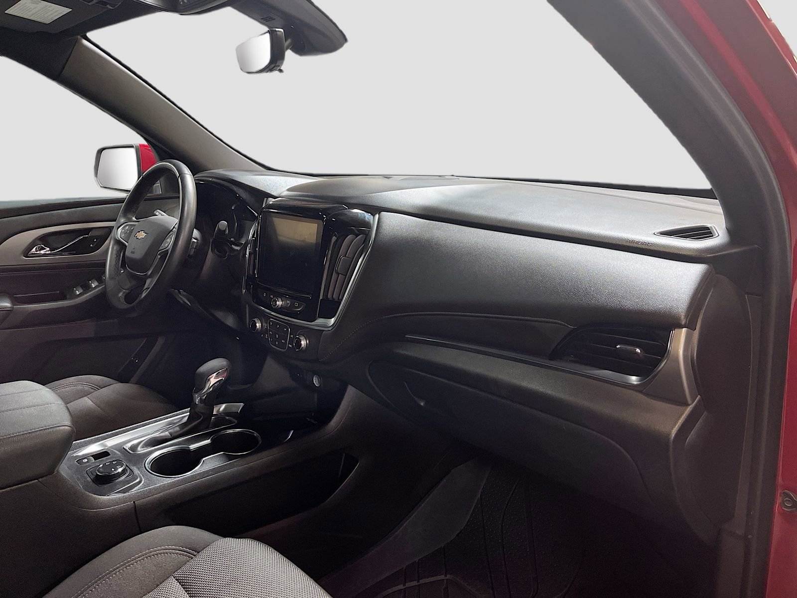 Used 2023 Chevrolet Traverse LT w/ Rear Camera Mirror Package image 29