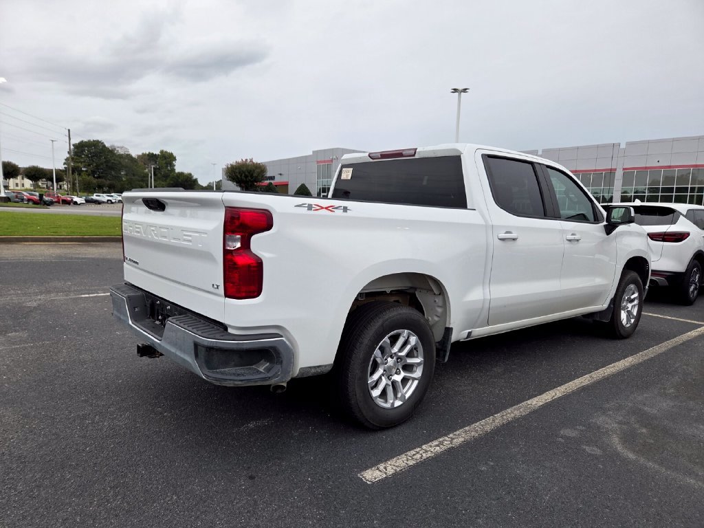 Used 2024 Chevrolet Silverado 1500 LT AWD/4WD image 10