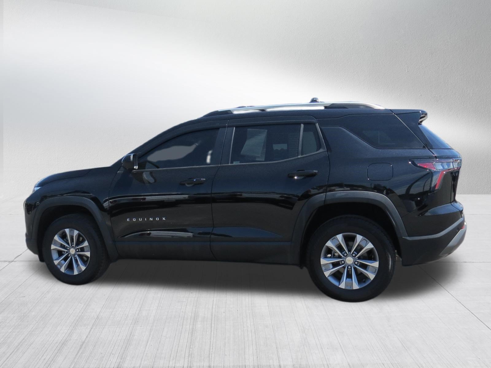 Used 2025 Chevrolet Equinox LT w/ Convenience Package II AWD/4WD image 6
