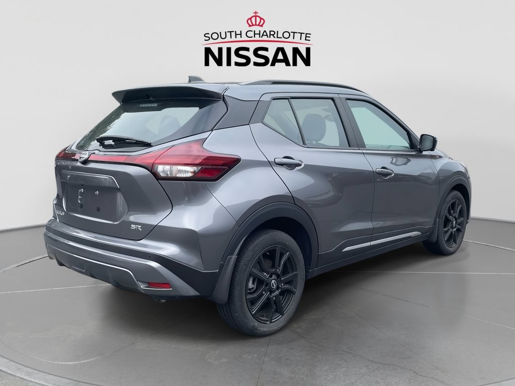 Used 2023 Nissan Kicks SR w/ SR Premium Package FWD image 6