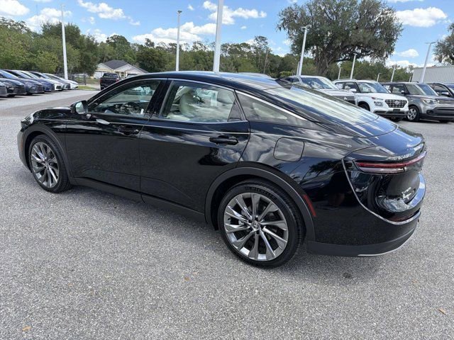 Certified 2025 Toyota Crown Limited w/ Advanced Technology Package AWD/4WD image 4