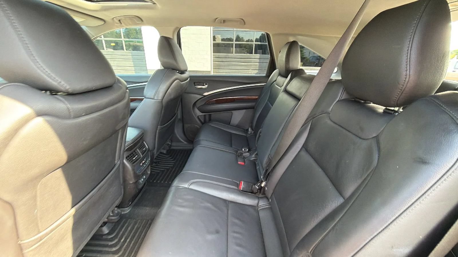 Used 2017 Acura MDX SH-AWD image 48
