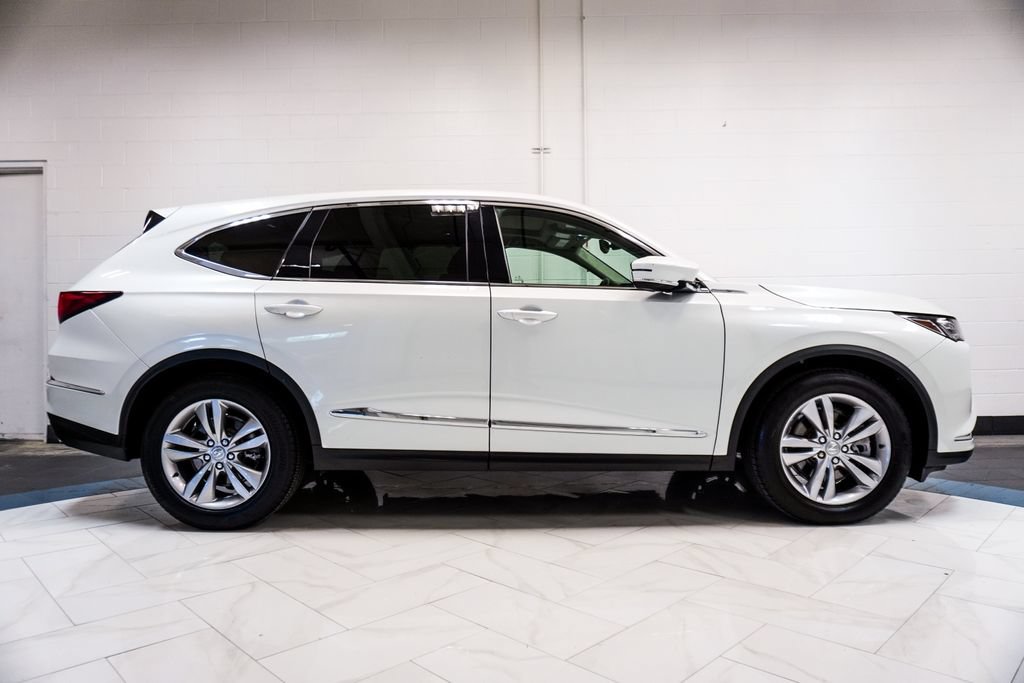 Used 2023 Acura MDX w/ Technology Package FWD image 34