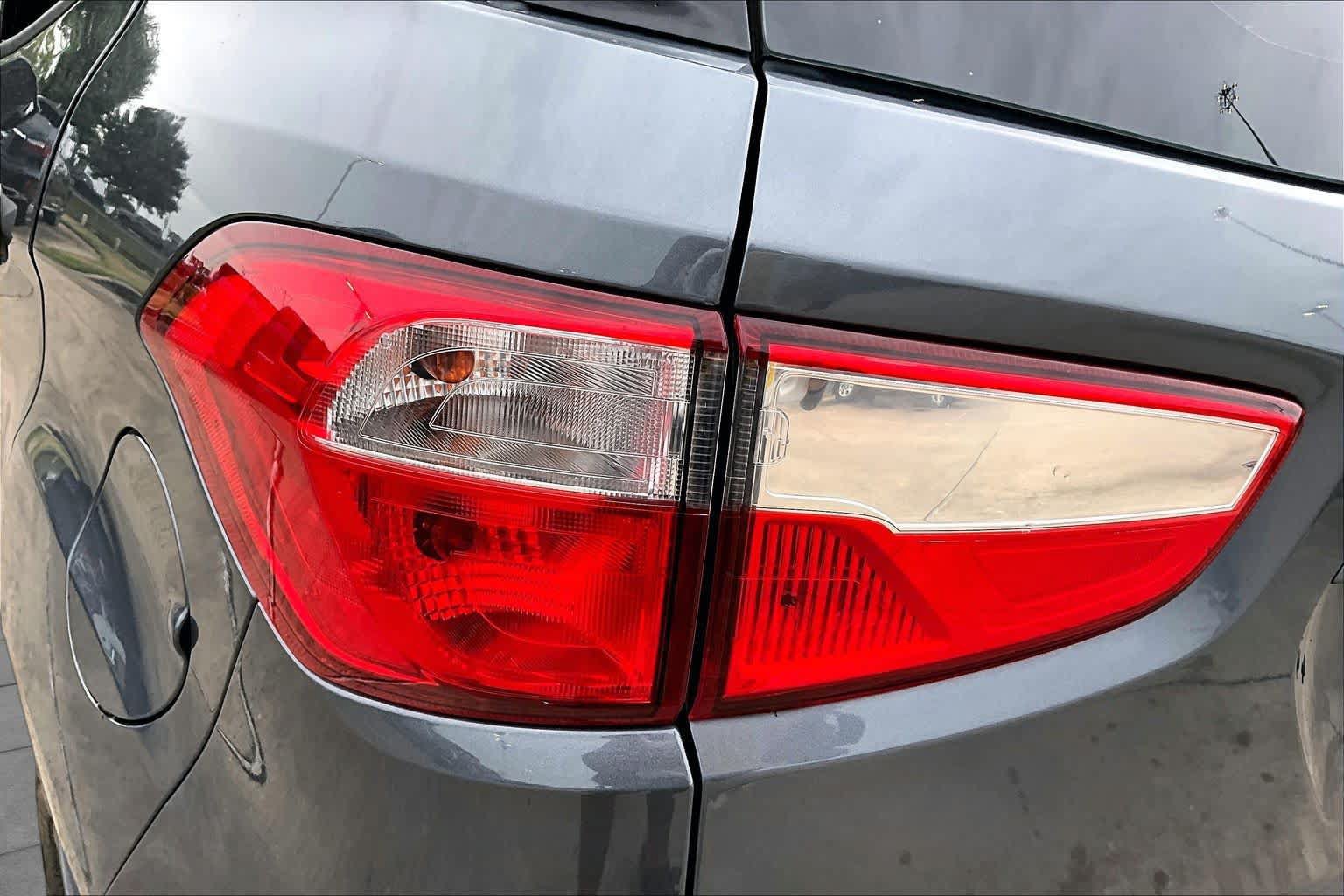 Used 2018 Ford EcoSport S FWD image 28
