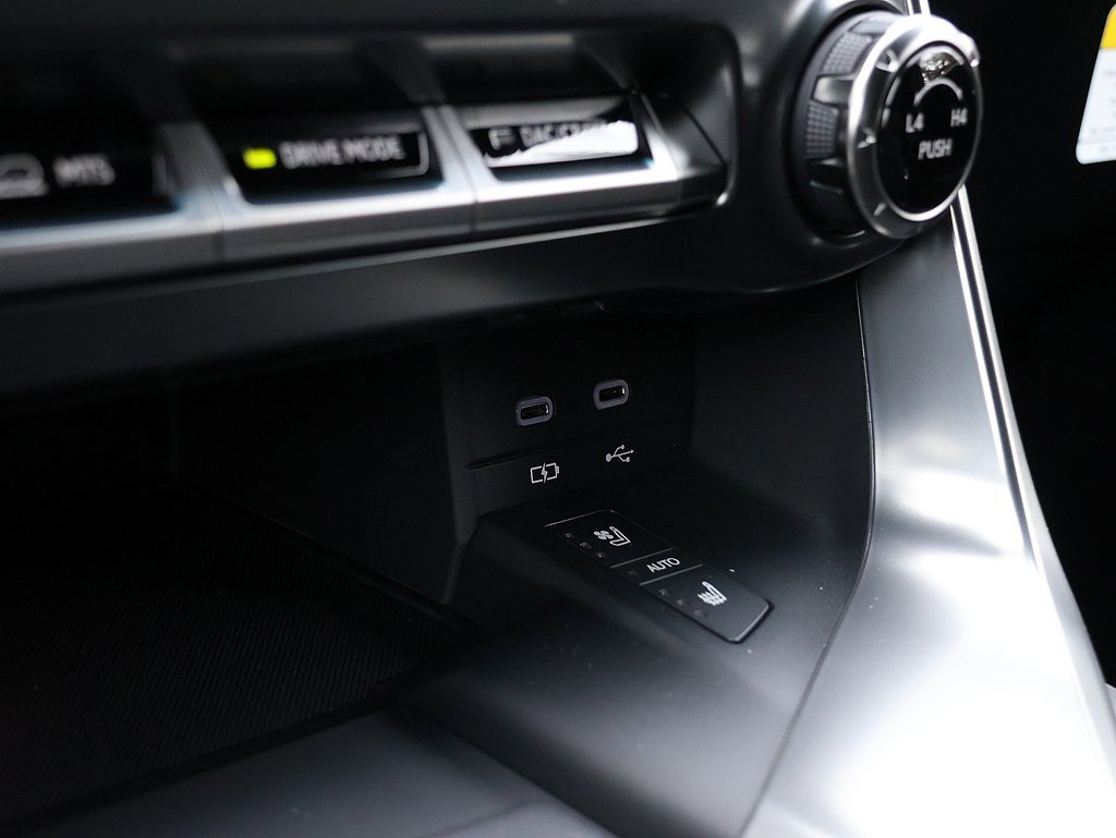 New 2026 Lexus LX 600 4WD w/ Premium Package image 26