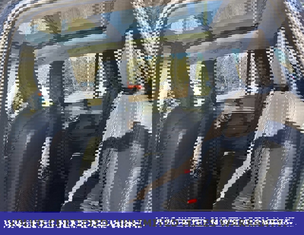 Certified 2024 Volvo XC90 B6 Ultimate w/ Lounge Package image 19