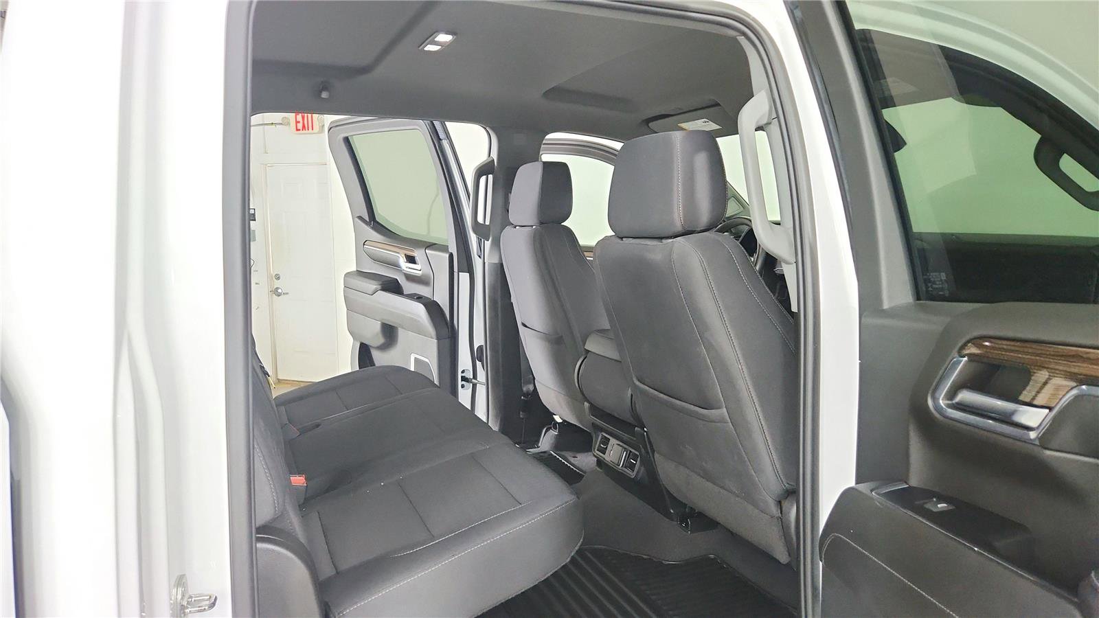 Used 2024 Chevrolet Silverado 1500 LT AWD/4WD image 20