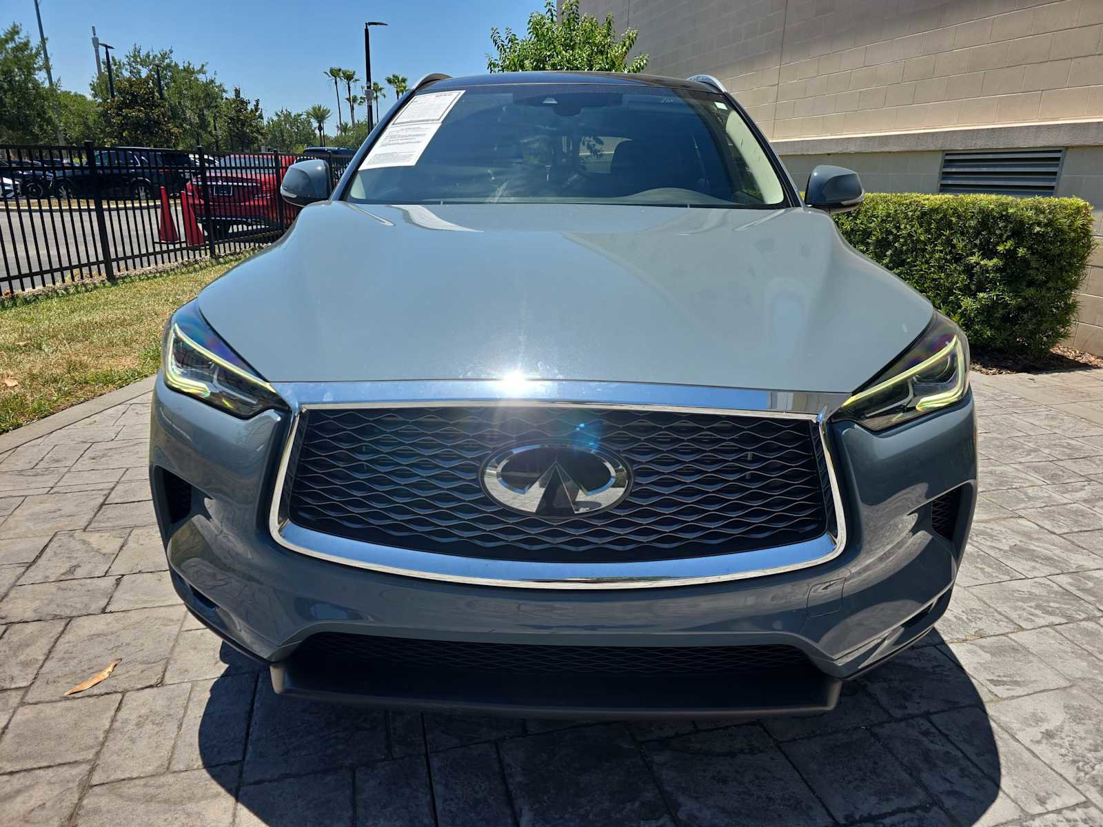 Used 2023 INFINITI QX50 Luxe FWD image 2