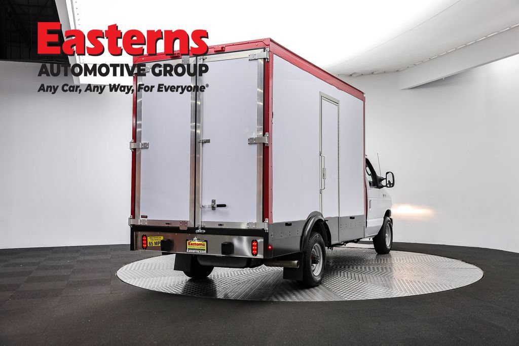Used 2023 Ford E-350 and Econoline 350 Super Duty w/ Power Windows & Locks Group RWD image 5