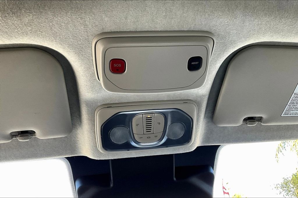 Used 2025 RAM ProMaster 2500 w/ Convenience Group FWD image 14