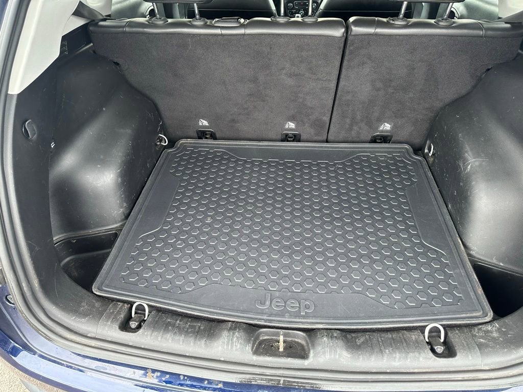 Used 2018 Jeep Compass Limited image 17