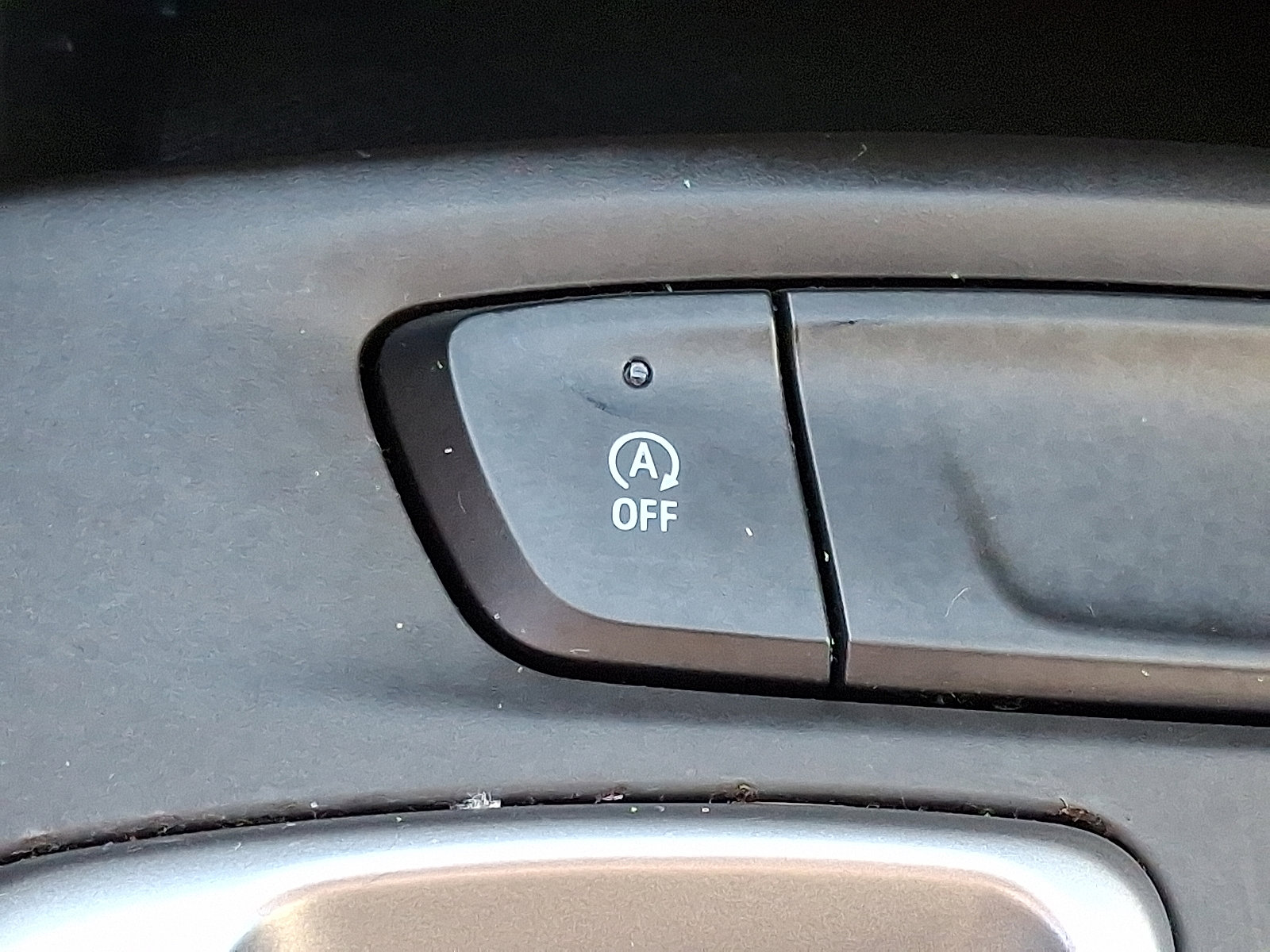 Used 2025 Chevrolet Trax LS image 24