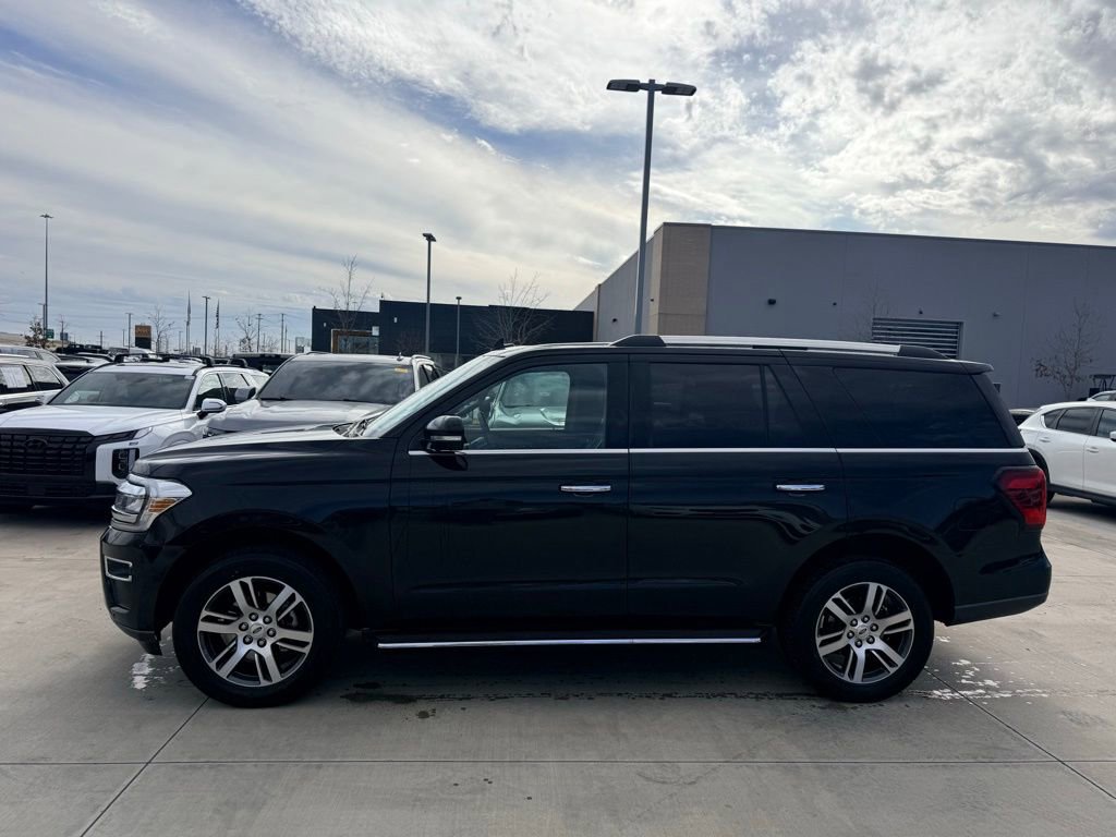 Used 2023 Ford Expedition Limited image 1