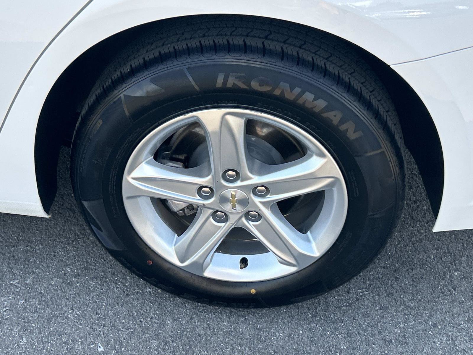 Used 2024 Chevrolet Malibu LT FWD image 14