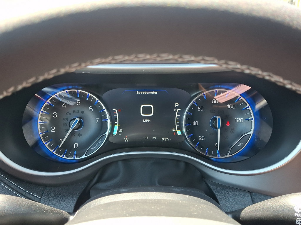 New 2027 Chrysler Pacifica Select AWD/4WD image 15