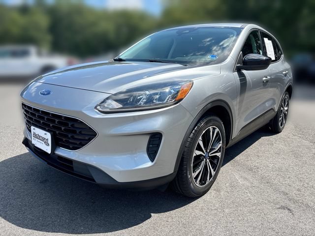 Used 2022 Ford Escape SE w/ SE Sport Appearance Package AWD/4WD image 1