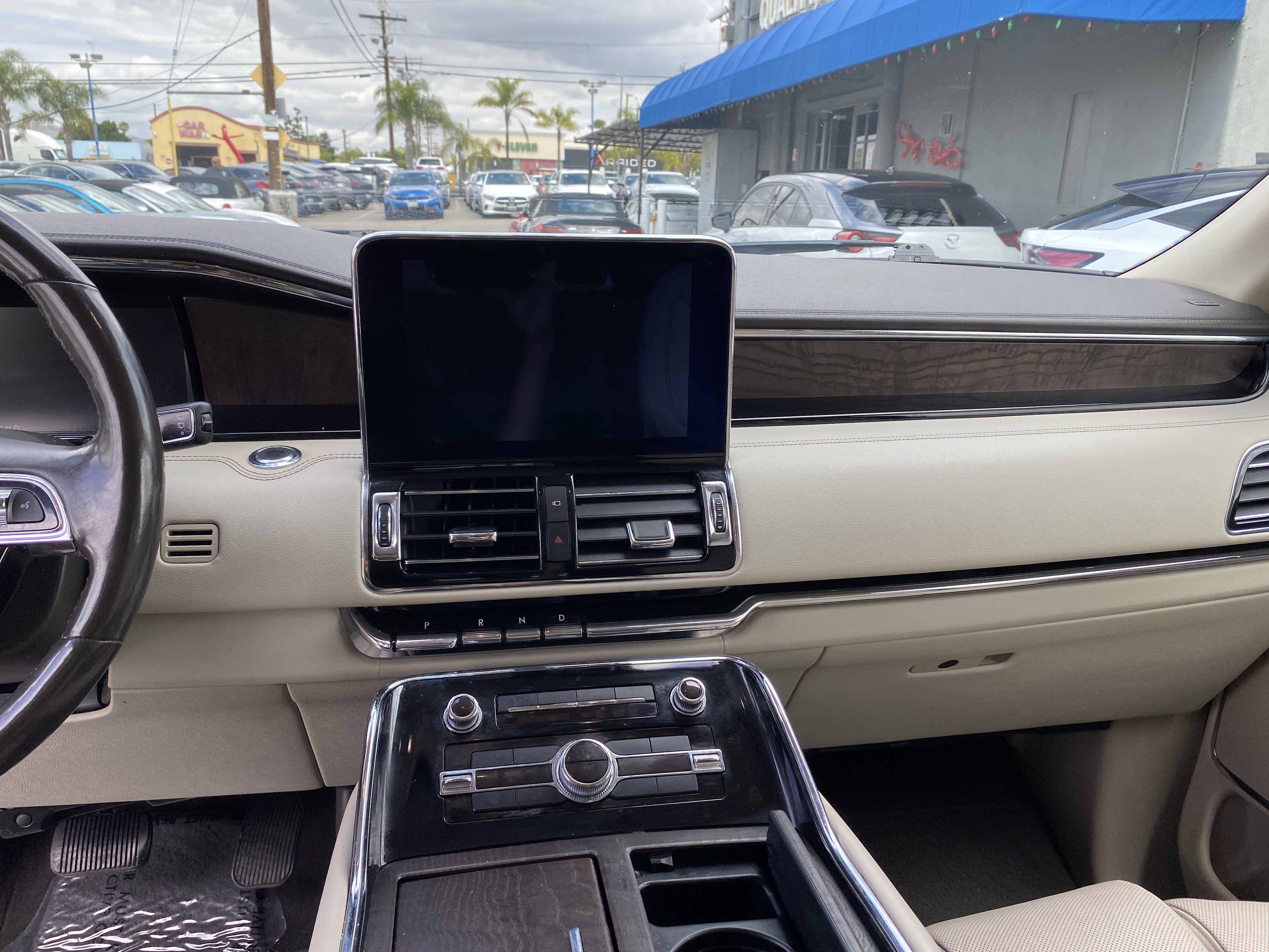 Used 2019 Lincoln Navigator Select w/ Cargo Package RWD image 15