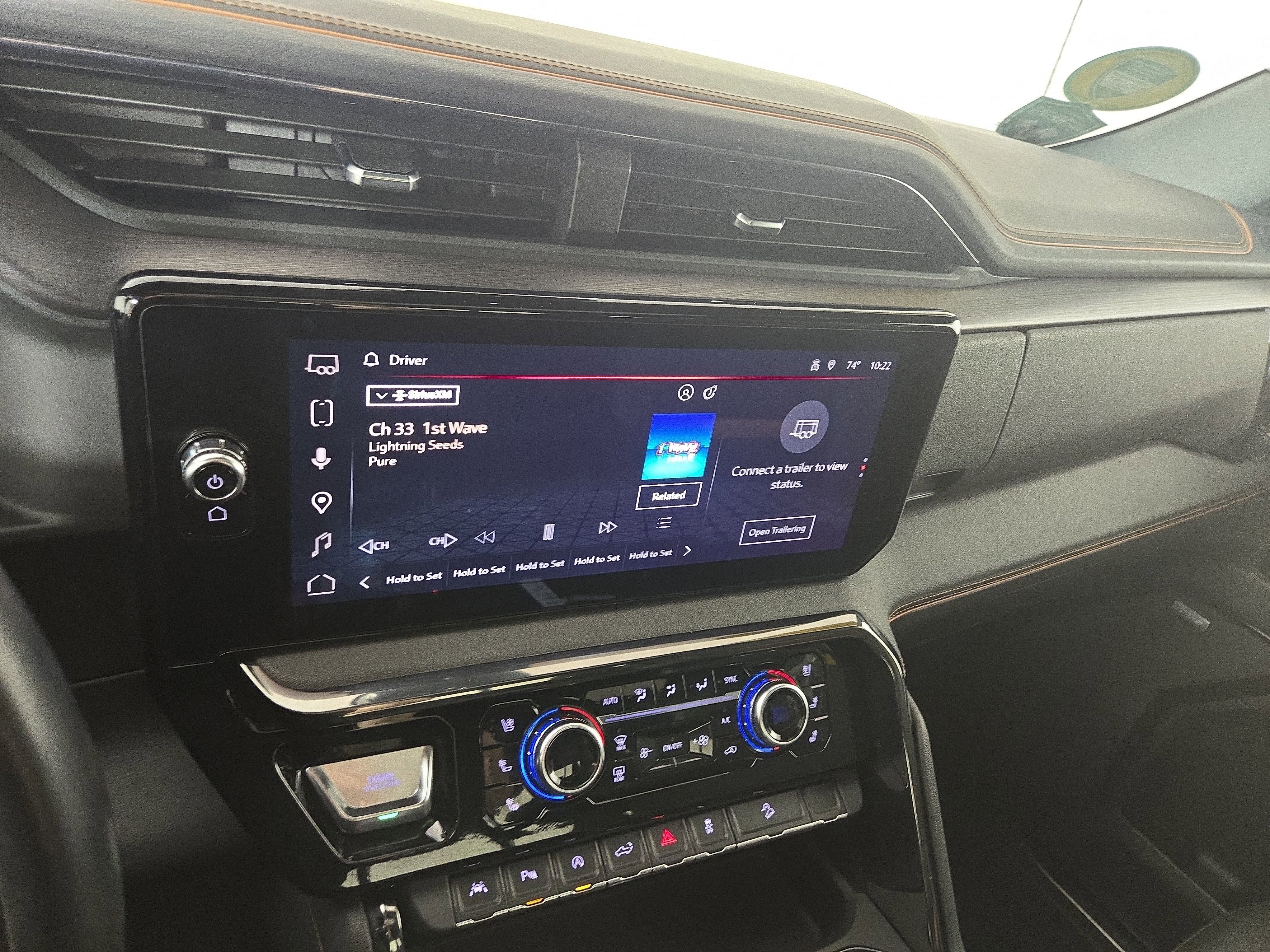 Certified 2023 GMC Sierra 1500 AT4 w/ Technology Package AWD/4WD image 19