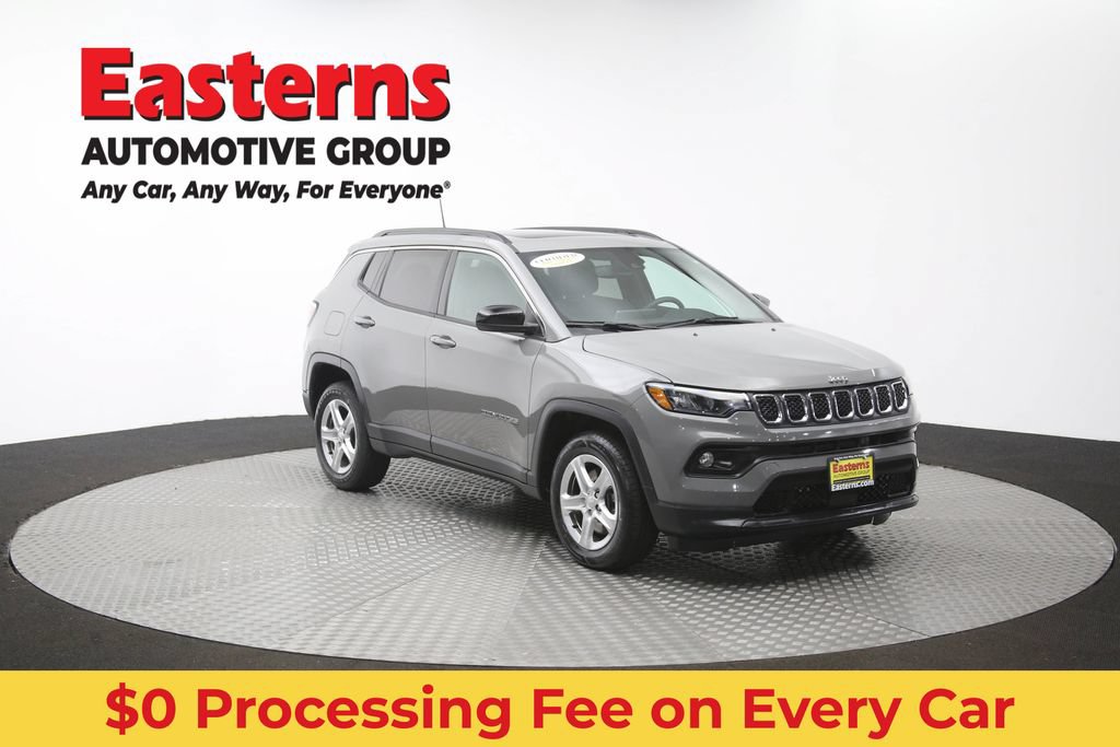 Used 2023 Jeep Compass Latitude w/ Sun and Sound Group AWD/4WD image 51