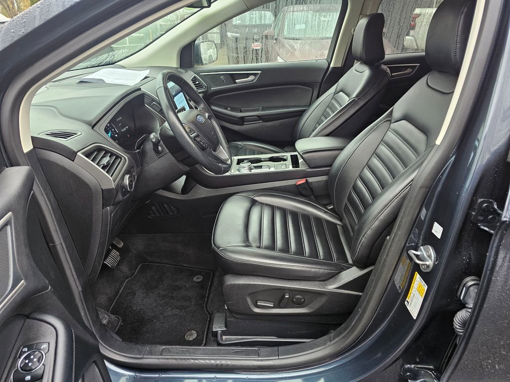 Used 2024 Ford Edge SEL image 17