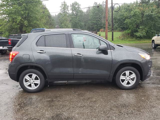 Used 2020 Chevrolet Trax LT w/ LT Convenience Package AWD/4WD image 8
