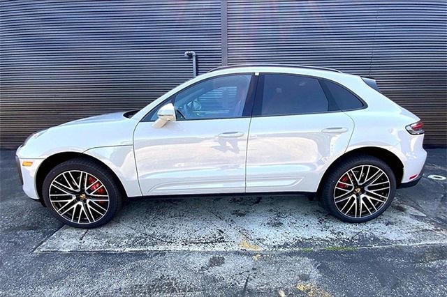 Certified 2026 Porsche Macan S image 2