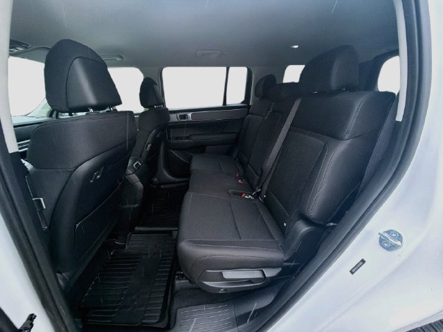 New 2027 Hyundai Santa Fe SE FWD image 23