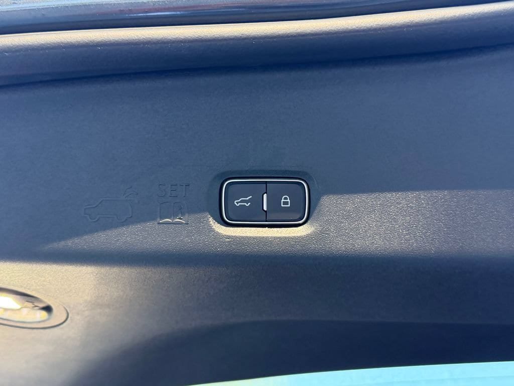 New 2026 Lincoln Navigator Reserve AWD/4WD image 24