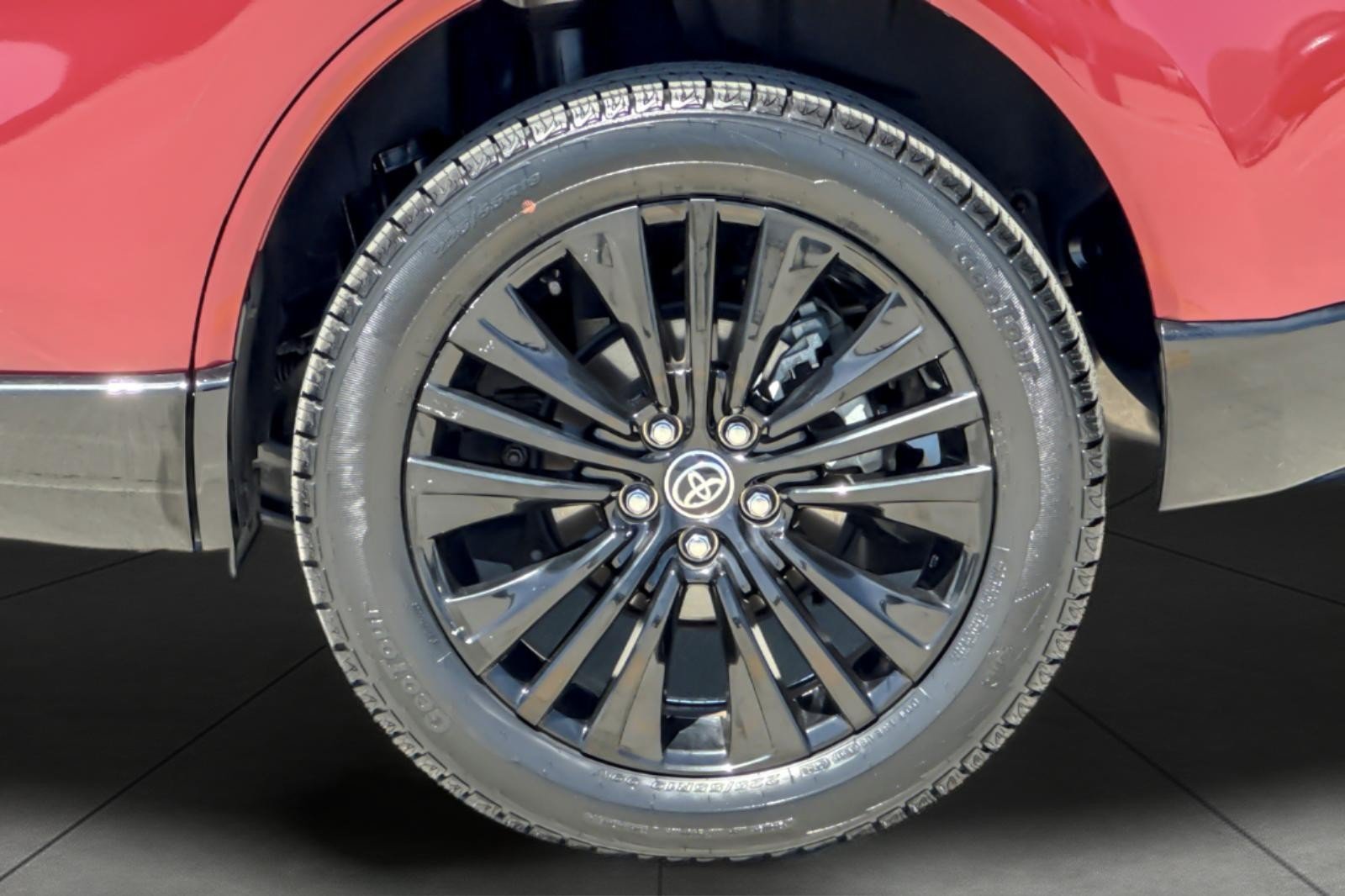 Certified 2023 Toyota Venza Nightshade AWD/4WD image 25