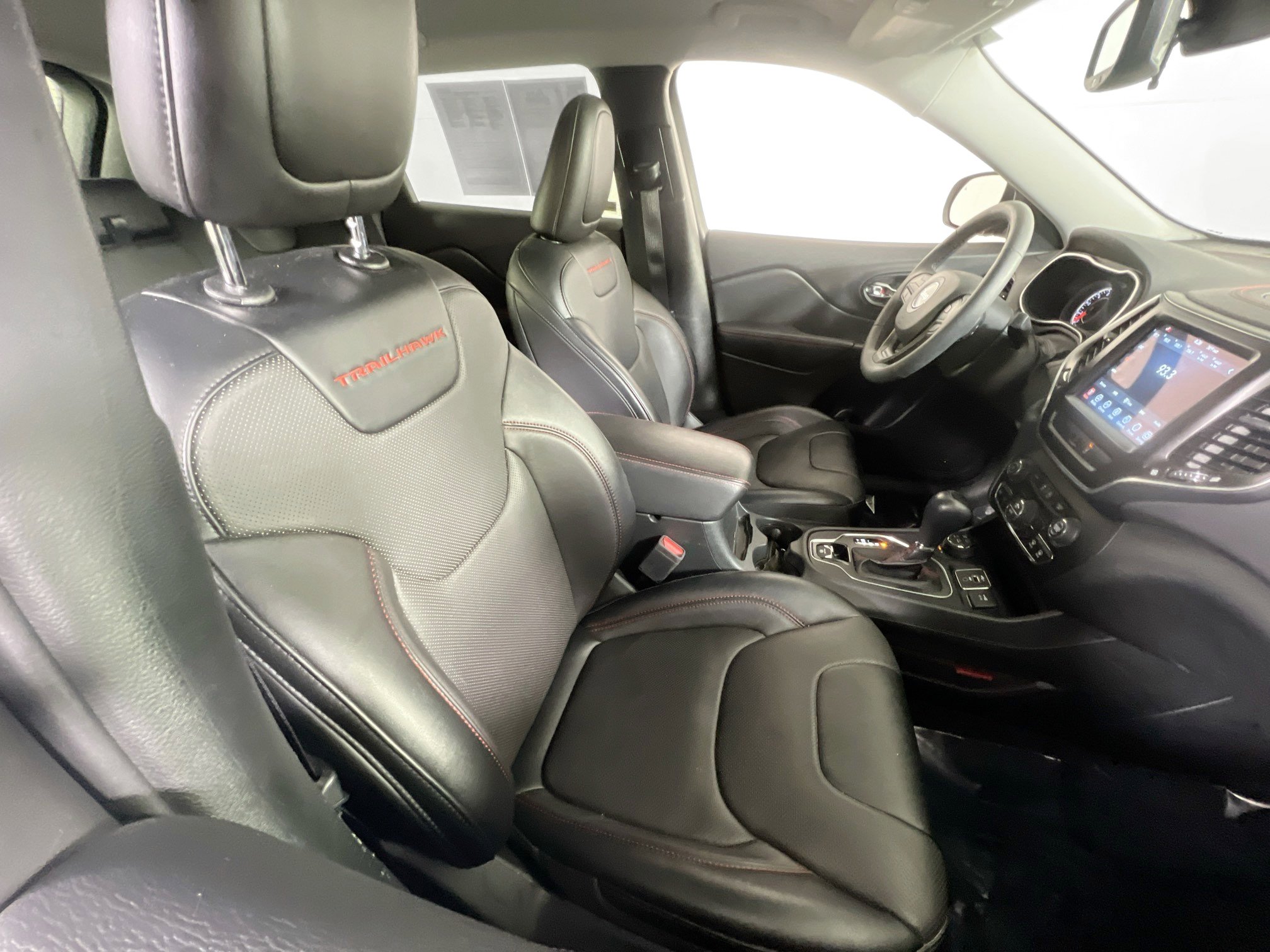 Used 2022 Jeep Cherokee Trailhawk w/ Premium Leather Package image 26