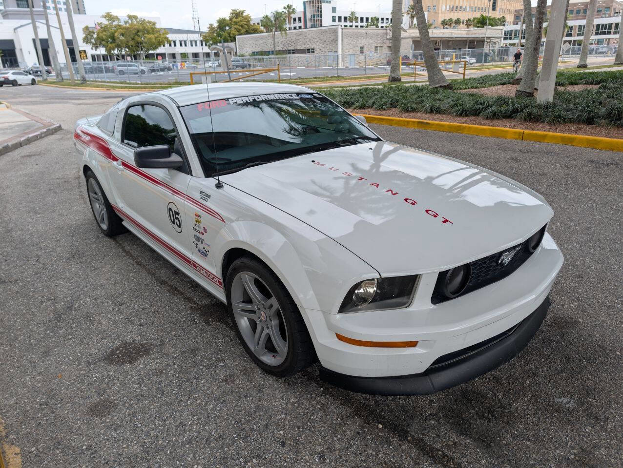 Used 2005 Ford Mustang GT Premium RWD image 4