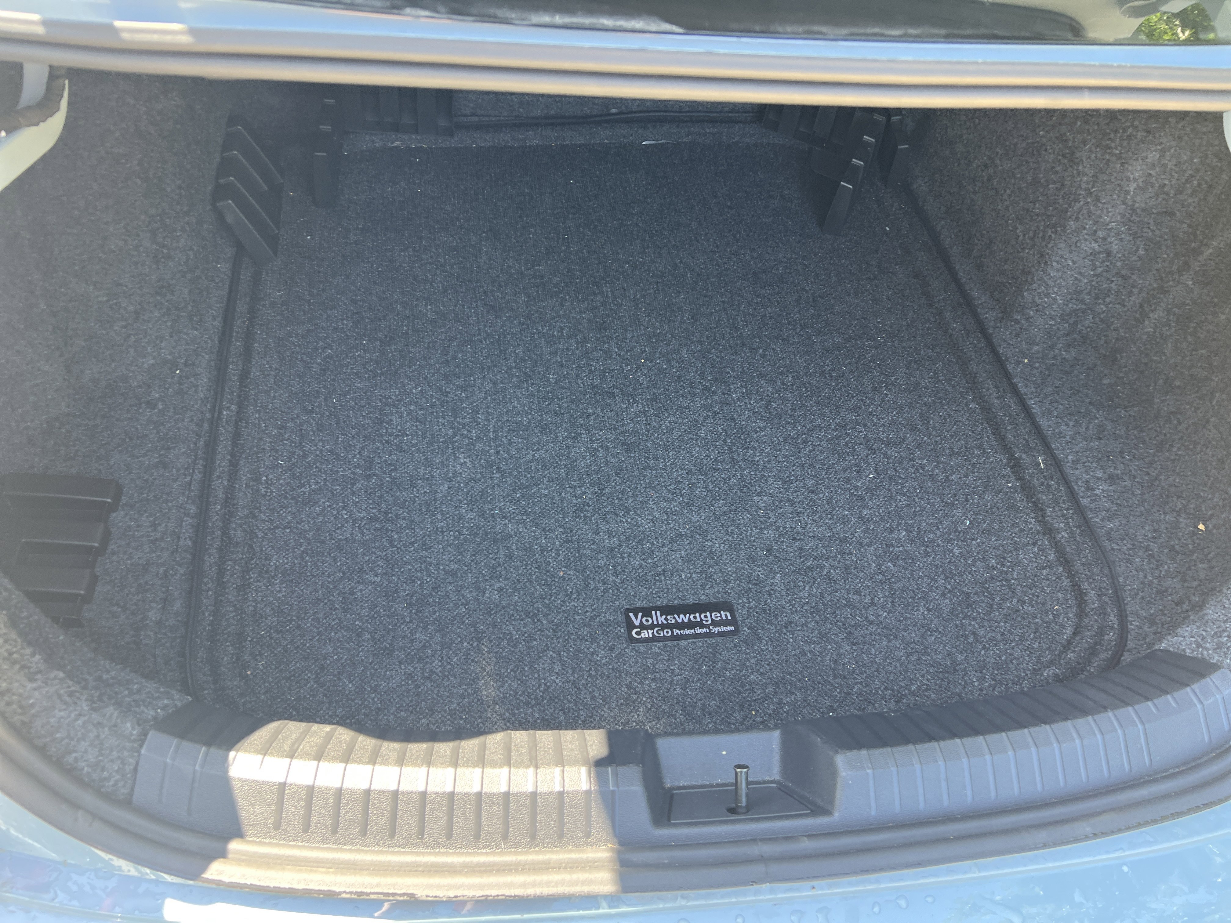 Used 2025 Volkswagen Jetta SE w/ Sunroof Package FWD image 30