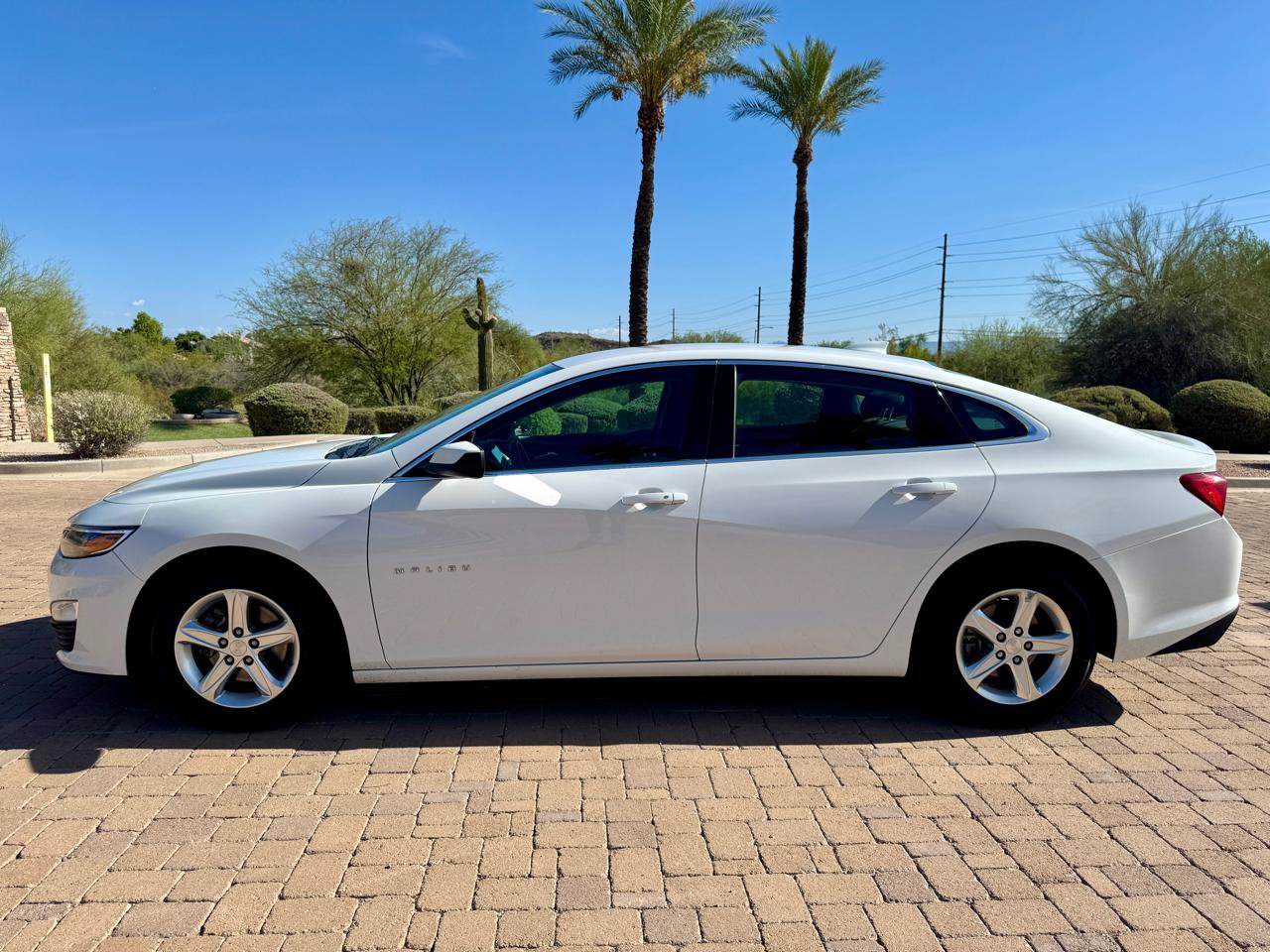 Used 2023 Chevrolet Malibu LT FWD image 4