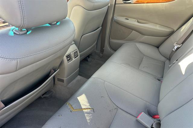 Used 2005 Lexus ES 330 FWD image 12