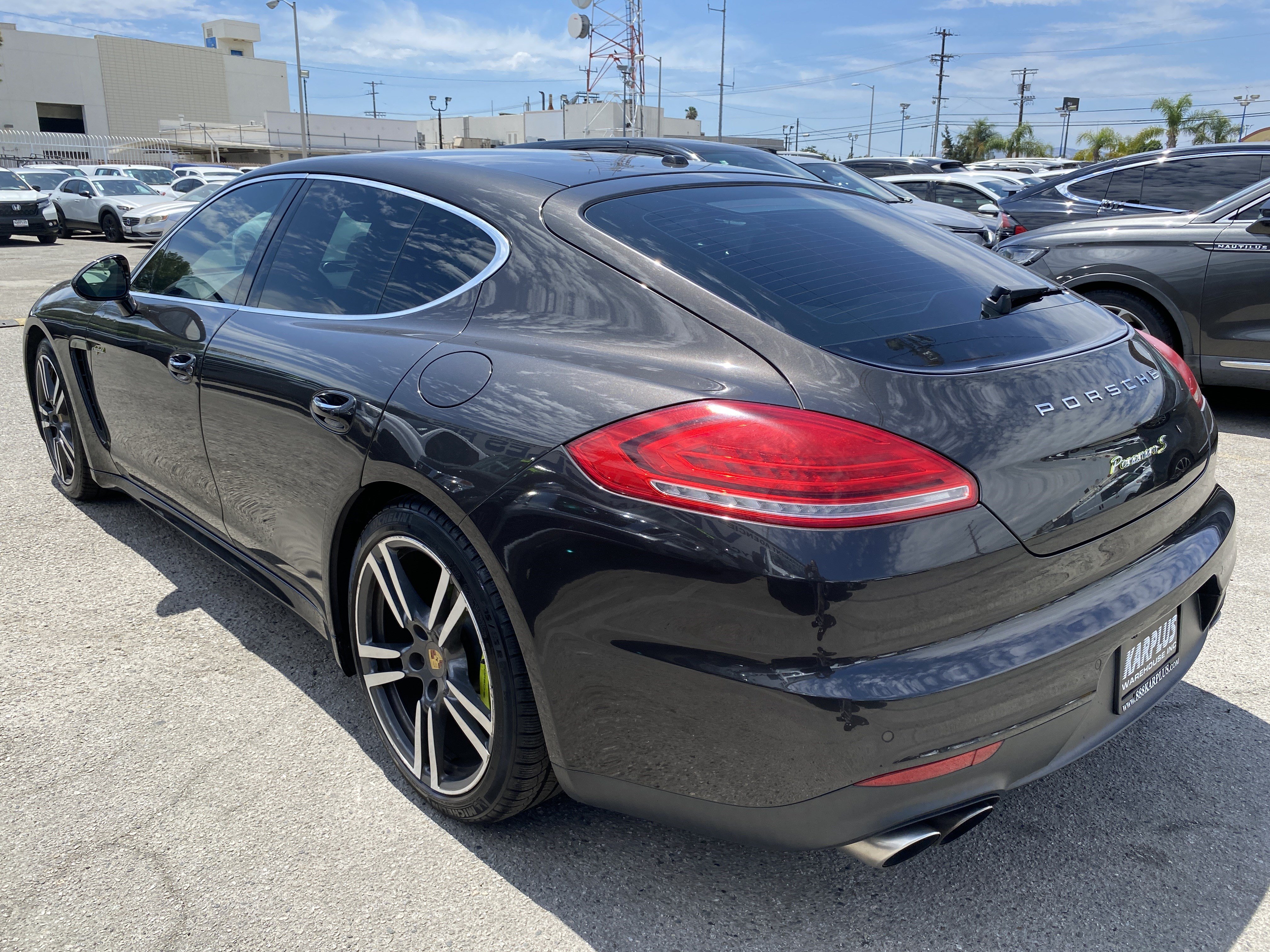 Used 2015 Porsche Panamera S RWD image 12