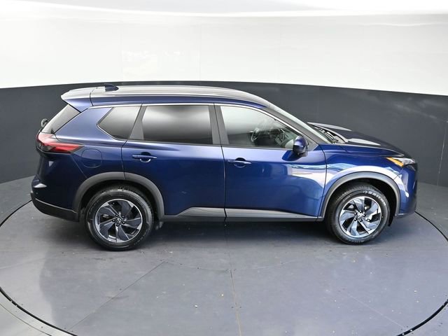 Used 2025 Nissan Rogue SV image 28
